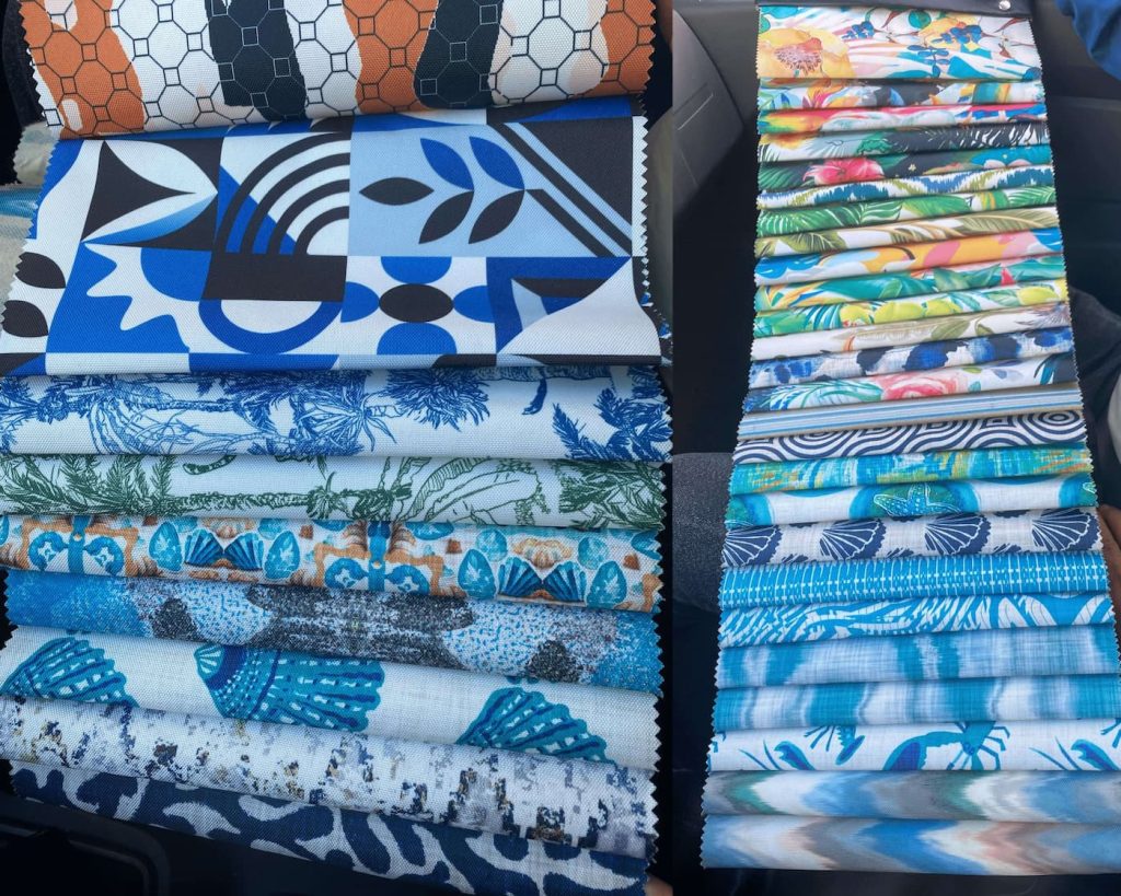 tissu fleuri imperméable transat terrasse Marrakech